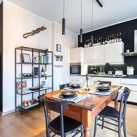 Appartamento Arte&vino - Casa Con Wifi E Aria Condizionata Alba (Piedmont)